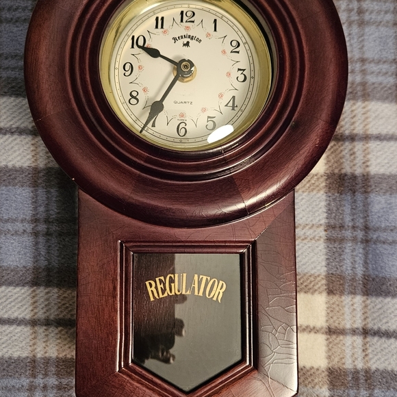 Regulator Wall Clock. - Picture 8 of 10
